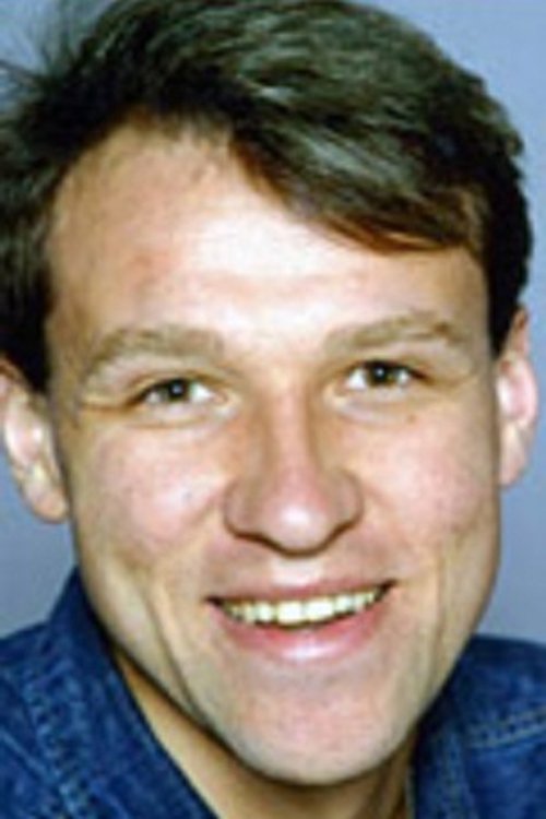 Dmitriy Filippov as Masha's father