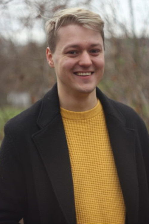 Mirko Muhshoff as Lennart