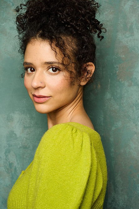 Erin Ruth Walker as Jen