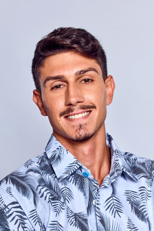 Cleber Zuffo as Self - Contestant