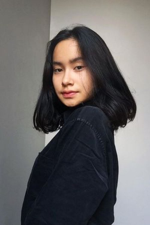 Satine Zaneta as Ussy