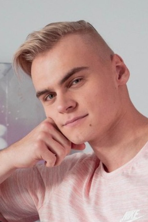 Robert Klein as Johan Jr.