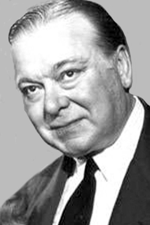 Alberto Terrones as Don Córdoba