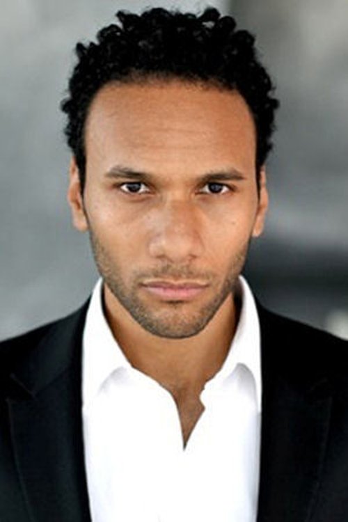 Yassine Azzouz as El Khadiri