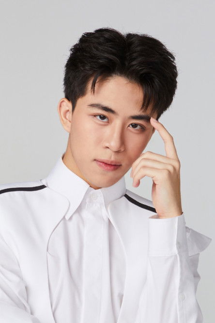 Wachirakon Raksasuwan as Trainee