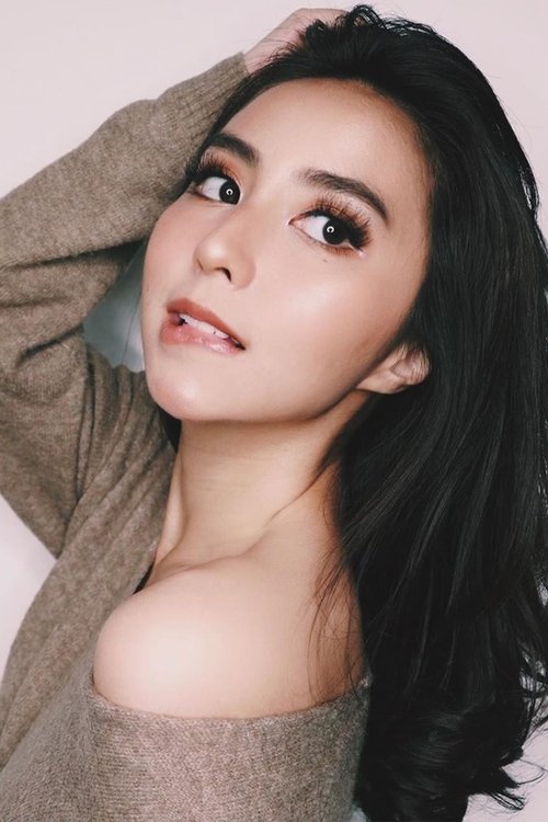 Clairine Clay as Sani