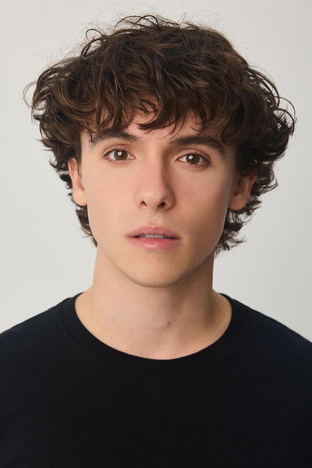 Andrei Prunila as Lotten