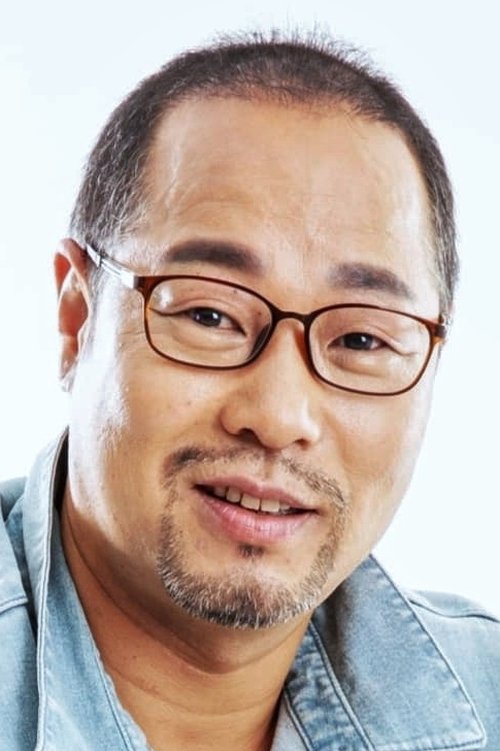 Kim Won-jung as Section Cheif Kim