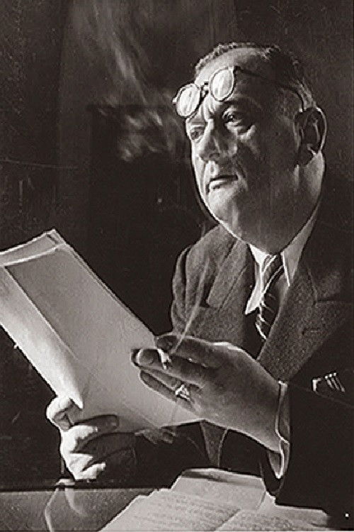 Jovan Gec as Capitano Dimitri