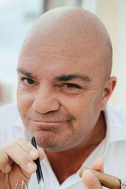 Warny Mandrup as Susi