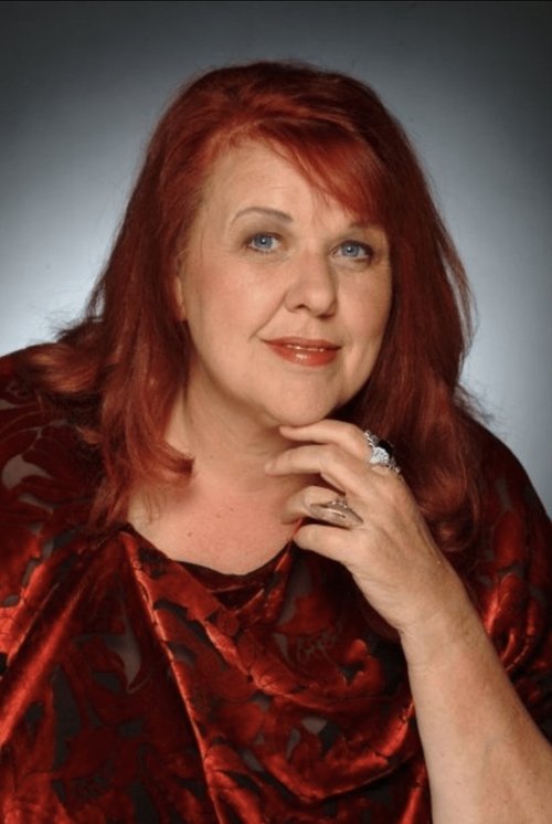 Robyn Reede as Bella