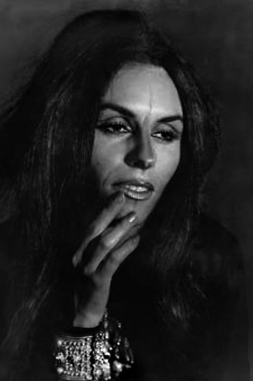 Thamila Mezbah as Sabine's Mother