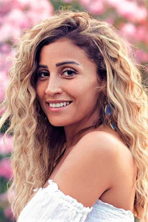 Dina El Sherbiny as Nour