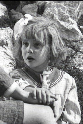 Yvette Langlais as Mathilde