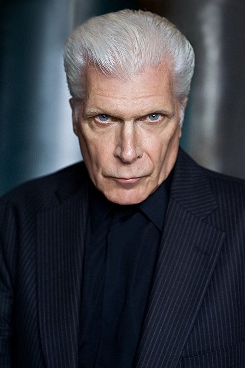 Mark Walker as Diver Dave Moulton