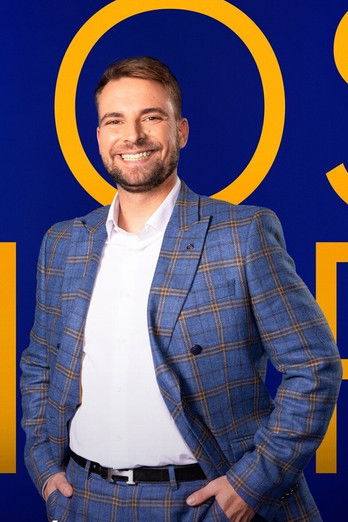 José María Almoguera as Participante