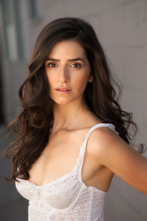 Sarah Himadeh as Parisa