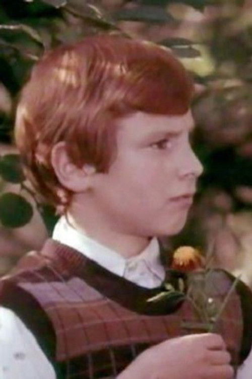 Andrey Iosifov as Deryabin