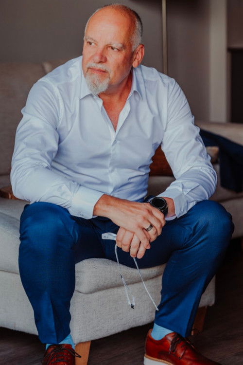 Marc-André Decoste as Alain