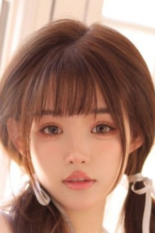 崔晓萱 as 姜时愿