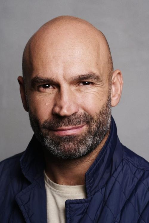 Alexander Hristozov as Vasil