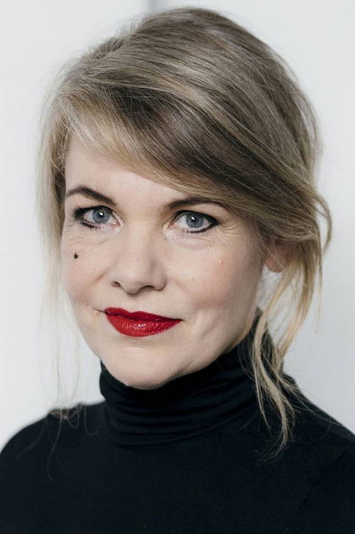 Martina Zinner as Astrid (voice)