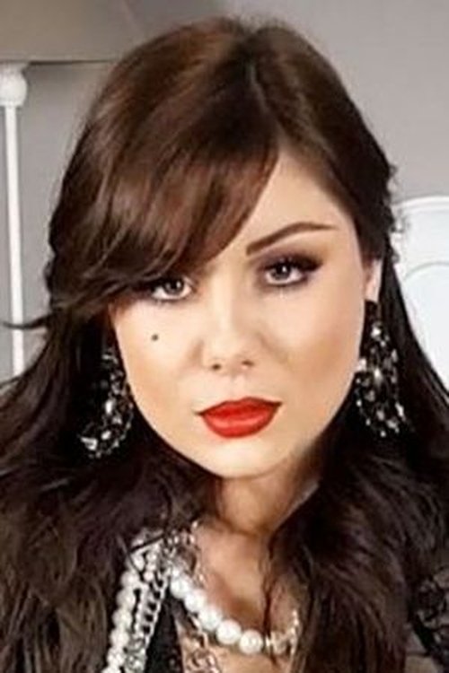 Laetitia Lacourt as La novice