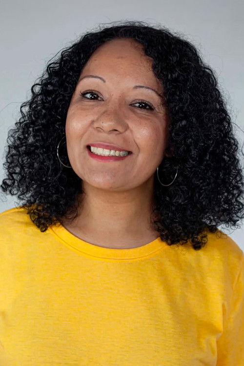 Tati Góis as Mãe 2