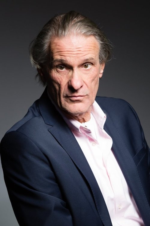 Clemens Aap Lindenberg as Father Noestler