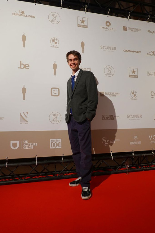 Steven De Vos as Vriend van Isra