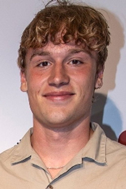 Osvald Windfeld Jørgensen as Benjamin