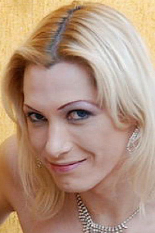 Isabella di Avila as 