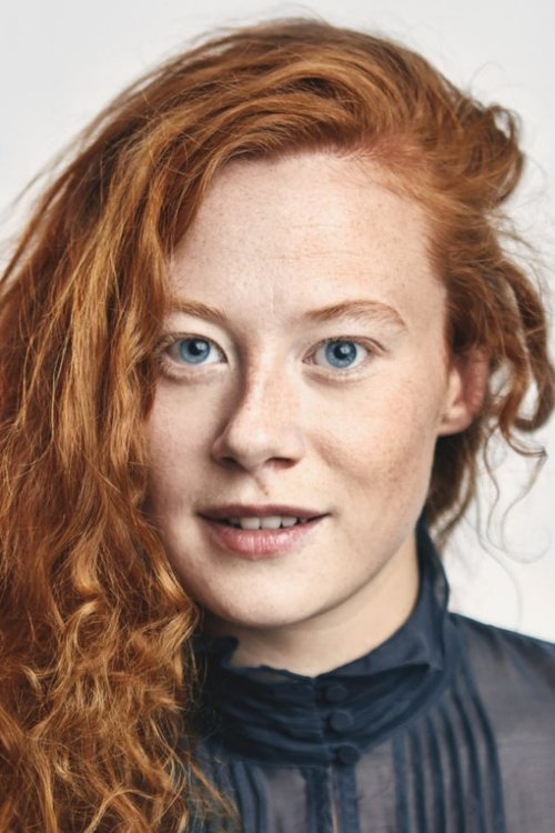 Sara Viktoria as Helene Skov