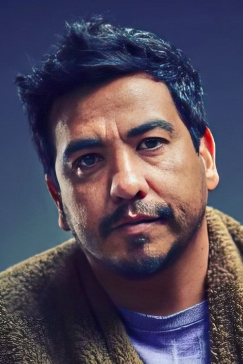 Sergio Prina as Primo