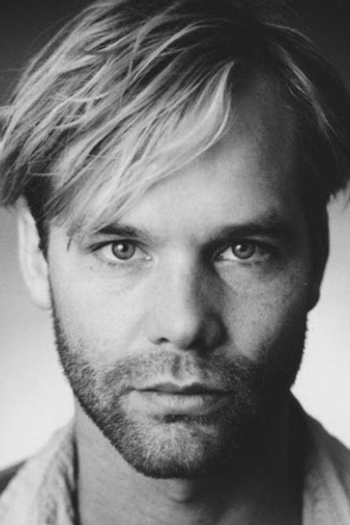 Matijs Jansen as Freek