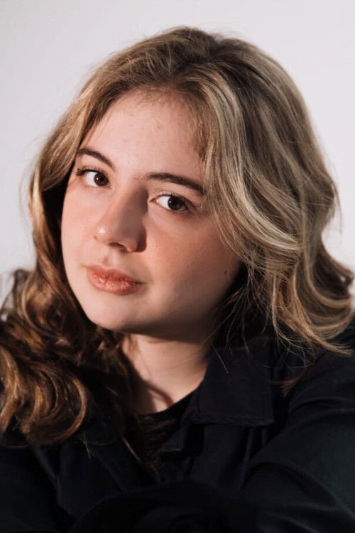 Júlia Dezotti as Rafa