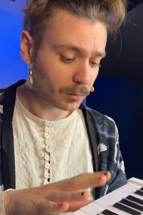 Jeff Sisti as Mustard and ketchup man