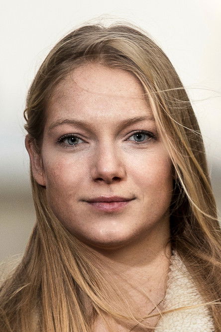 Saga Garðarsdóttir as 