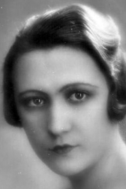 Germaine Laborde as Mariette, la meneuse de revue