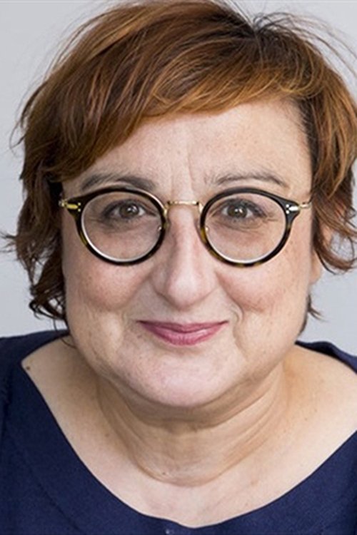 Catherine Benguigui as Employee of the town hall