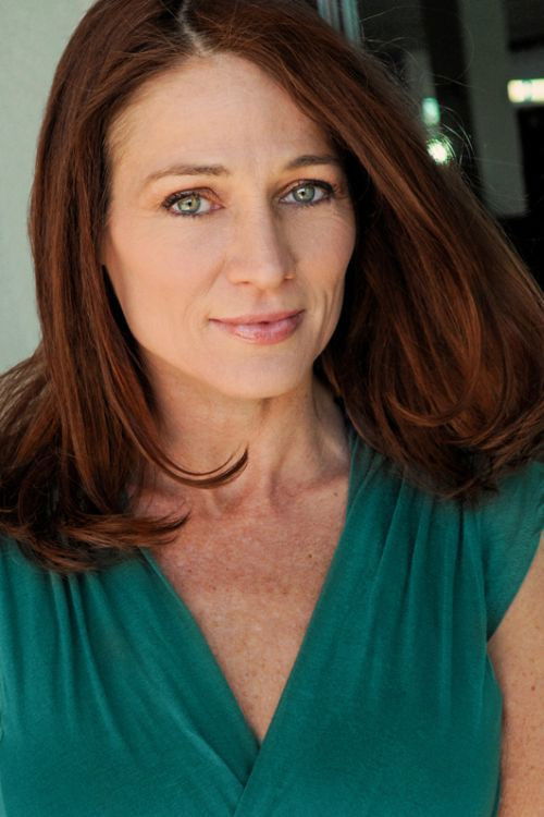 Peg London as Louise