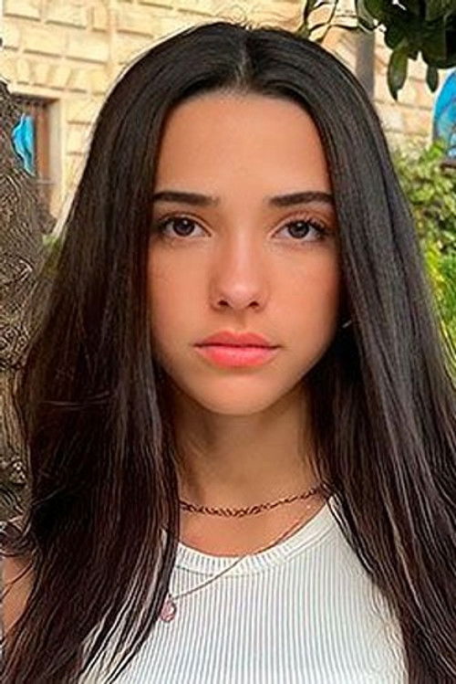 Ángela Mármol as Self - Host