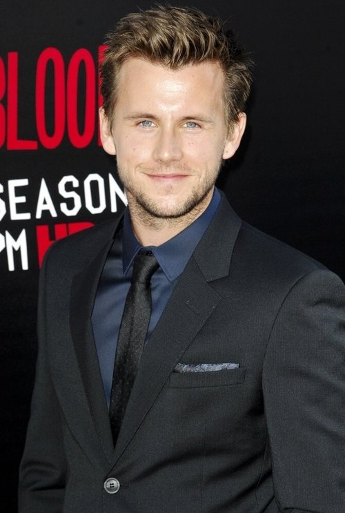 Brett Lorenzini as Avery