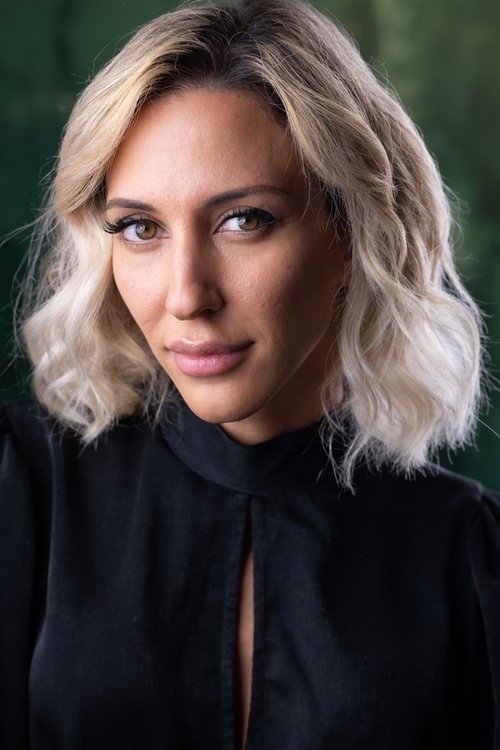 Shoshanna Withers as Betty