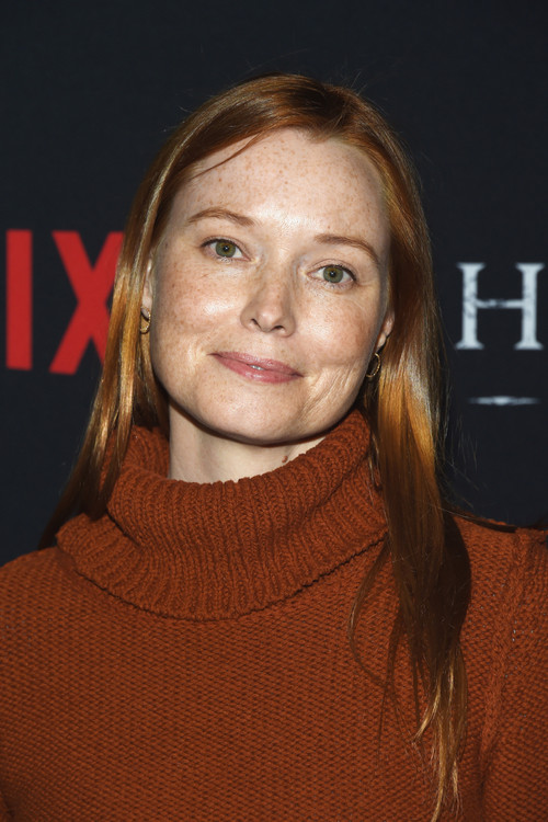 Samantha Sloyan as Tamerlane Usher