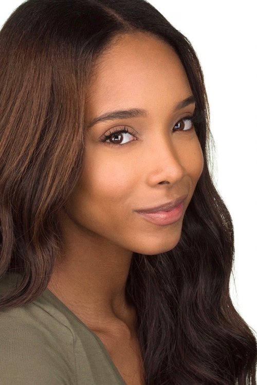 Kearia Schroeder as Bear