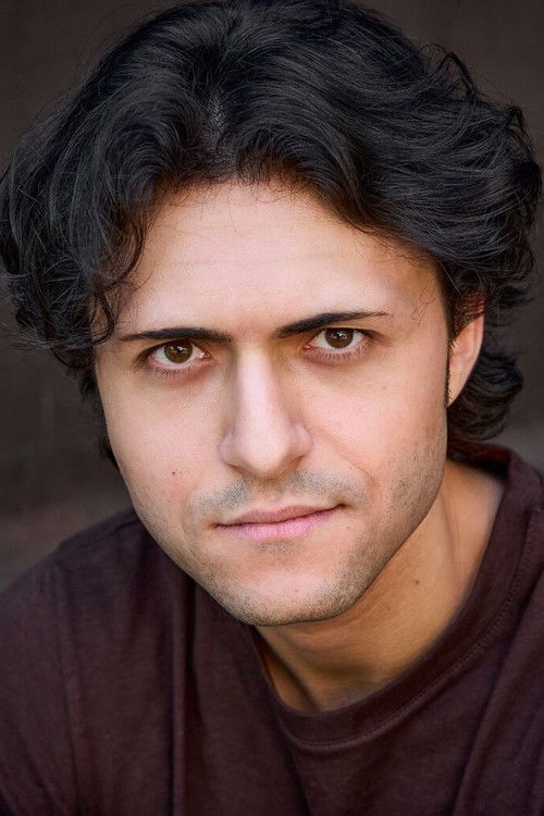 Sirus Kolvenbach as Noah Förster