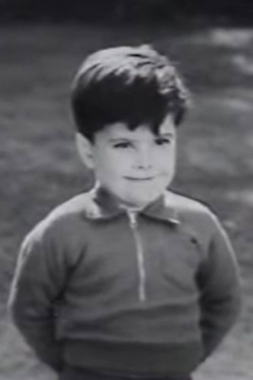 Quico Moyano as Tito (niño)