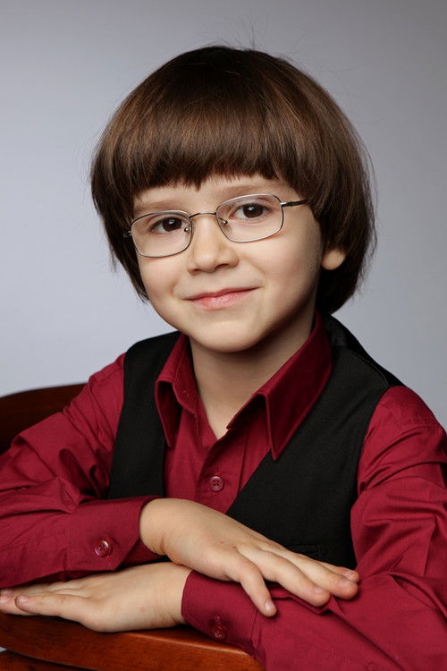 Alexandr Zaporozhets as Рома (озвучка)