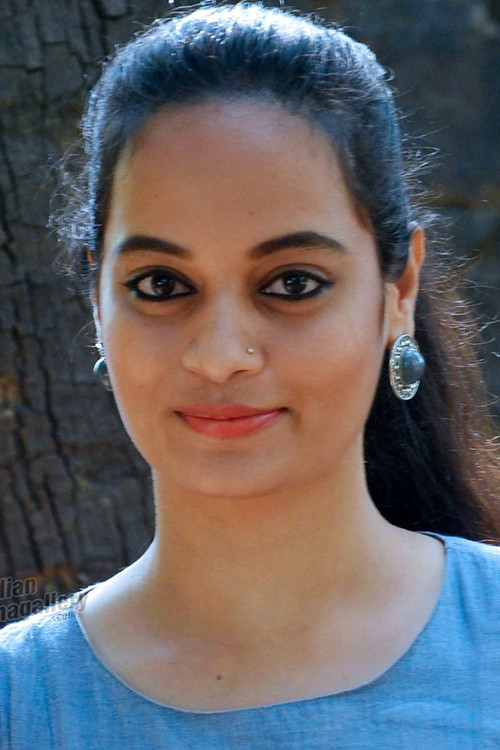 Suja Varunee as Nandini